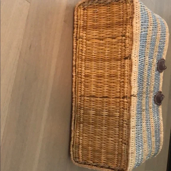 Club Monaco Tan and White Tote Bag - Picture 4 of 4